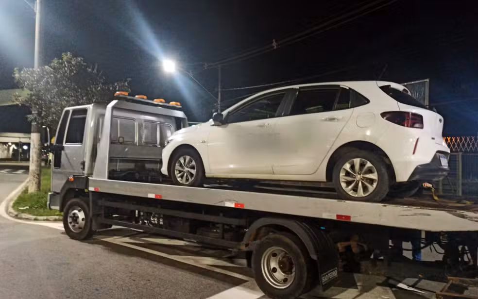 Tentativa de furto a loja no Centro de Pouso Alegre termina com quatro detidos em motel