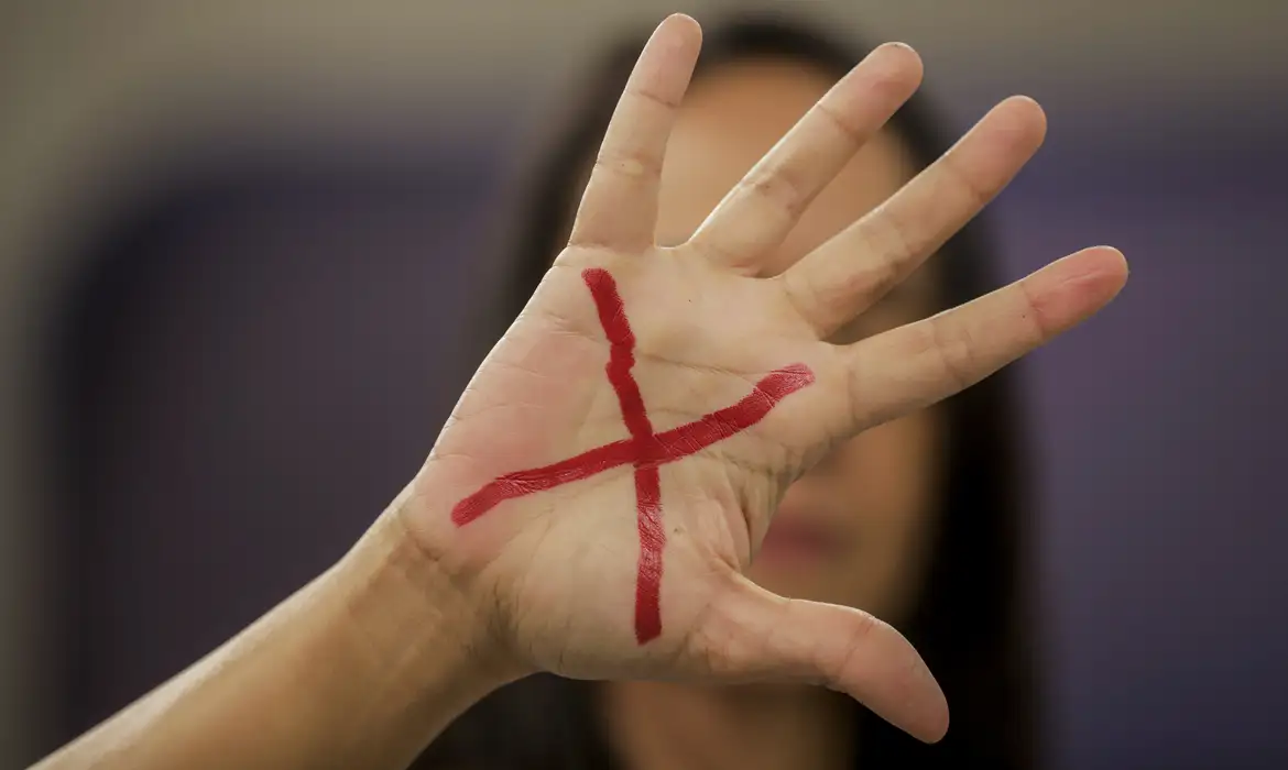 Recife lidera ranking de feminicídios com arma de fogo no país