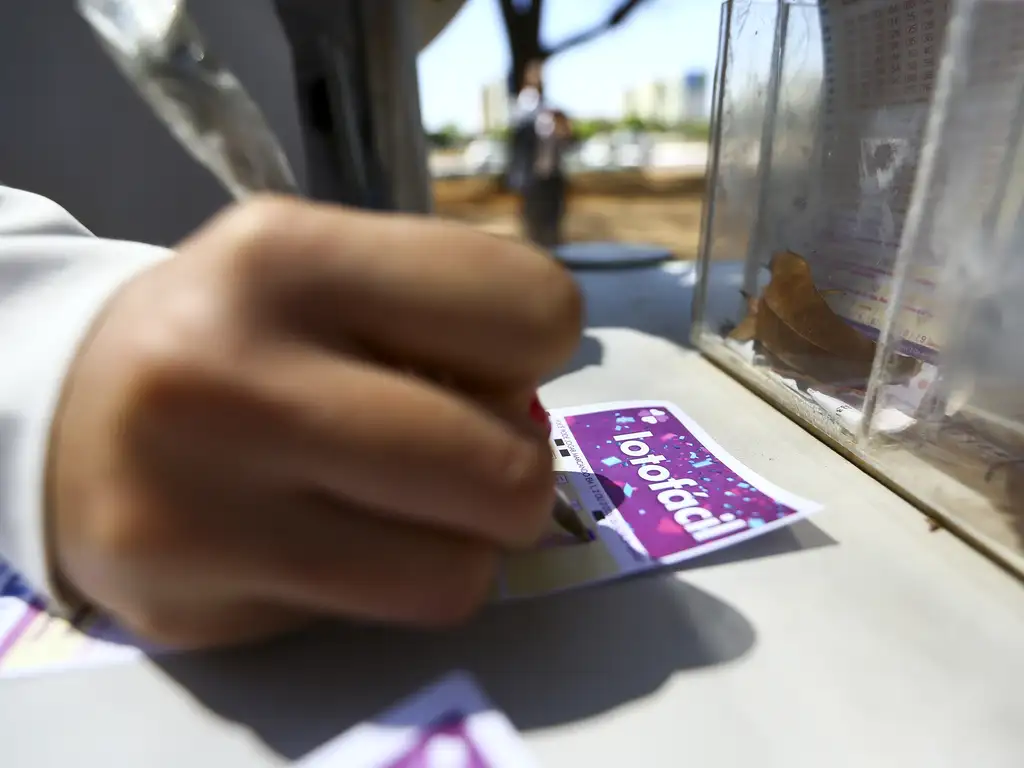 Lotofácil 3506: números e resultado do sorteio de hoje (07/10)