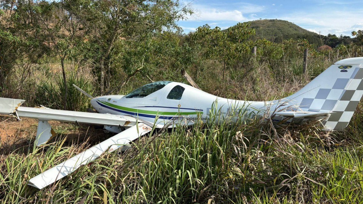 Avião de pequeno porte cai no Sul de Minas
