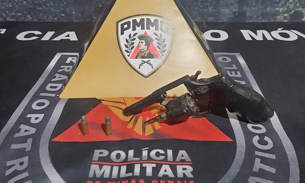 Adolescente de 15 anos é detido com revólver após denúncia em Pouso Alegre, MG